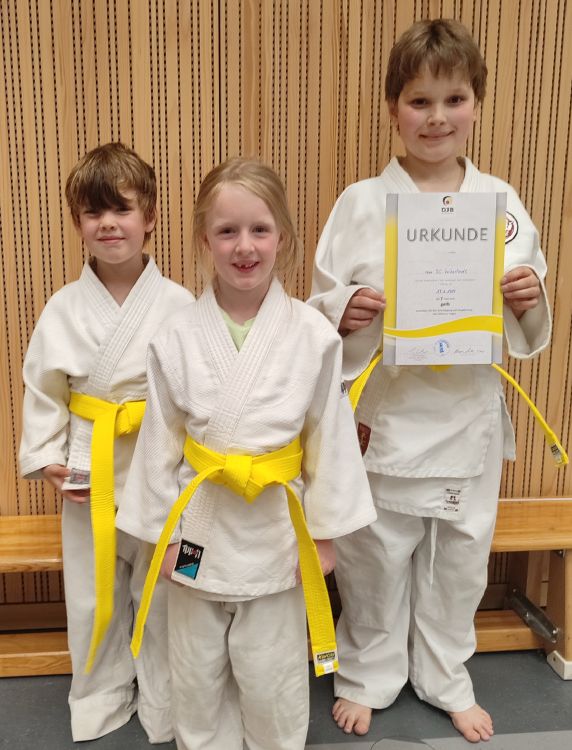 Maja Luca Finn Lars