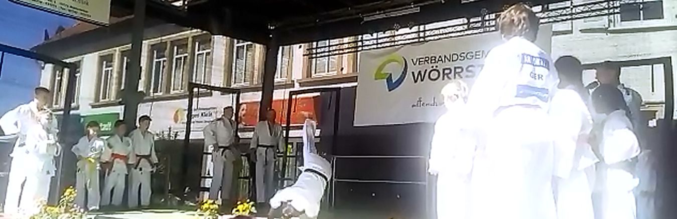 Kehsia vorwärts